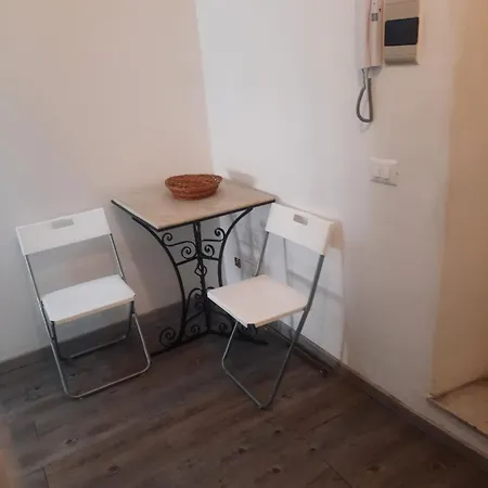 Апартаменты Emily's House